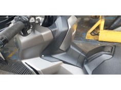 Recambio de moldura para honda x-adv referencia OEM IAM   