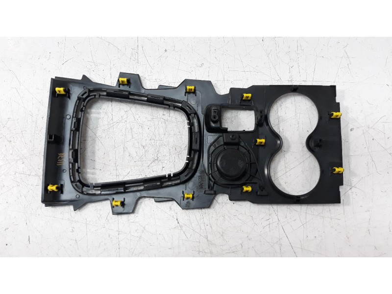 Recambio de moldura para renault kadjar 1.5 dci diesel fap energy referencia OEM IAM 969127057R  