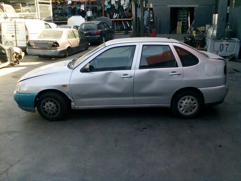 seat cordoba berlina (6k2) del año 1998