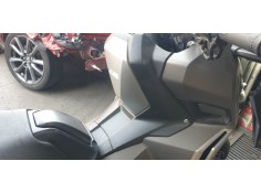 Recambio de moldura para honda x-adv referencia OEM IAM   