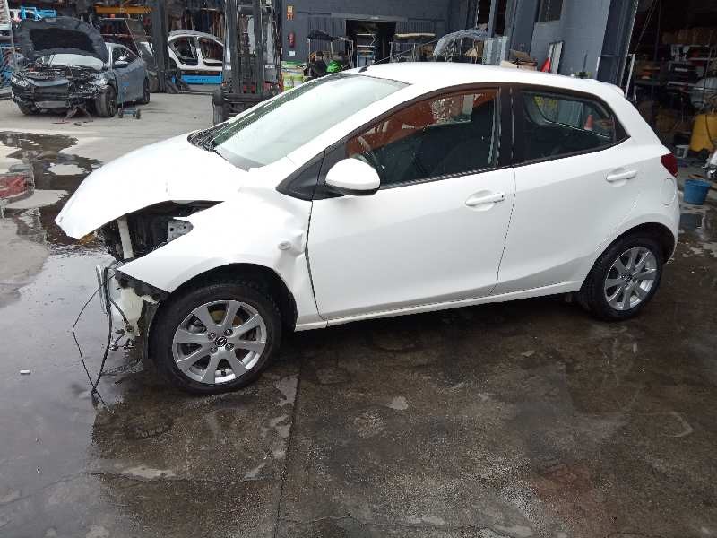 mazda 2 lim. (de) del año 2013