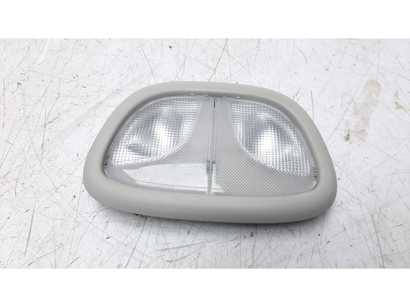 Recambio de luz interior para jeep cherokee 2.0 m-jet cat referencia OEM IAM 68410581AA  