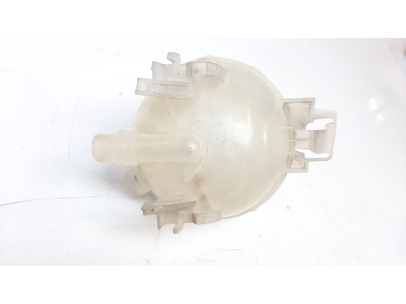 Recambio de deposito expansion para peugeot 308 1.2 12v e-thp referencia OEM IAM 9678514680  
