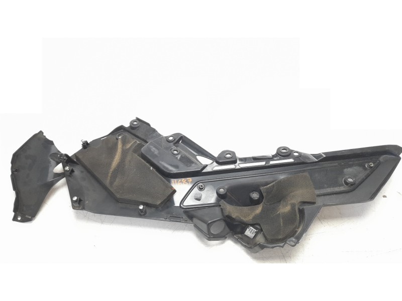 Recambio de moldura para honda x-adv referencia OEM IAM 64535MKHD000  