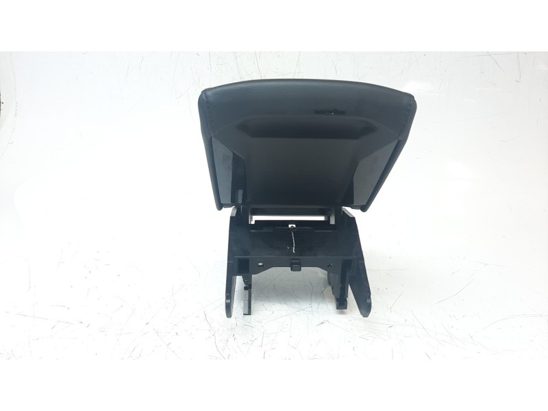 Recambio de apoyabrazos central para volkswagen t-cross 1.0 tsi referencia OEM IAM 2GM864207A  