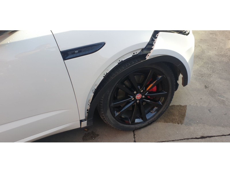 Recambio de transmision delantera derecha para jaguar e-pace first edition referencia OEM IAM J9C19865  