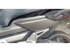 Recambio de moldura para honda x-adv referencia OEM IAM   