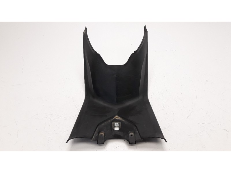 Recambio de molduras traseras para bmw c 600 sport c 600 sport referencia OEM IAM 46637724904  