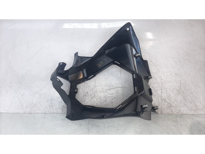 Recambio de moldura para honda x-adv referencia OEM IAM 64130MKHD0 64120MKHD00 
