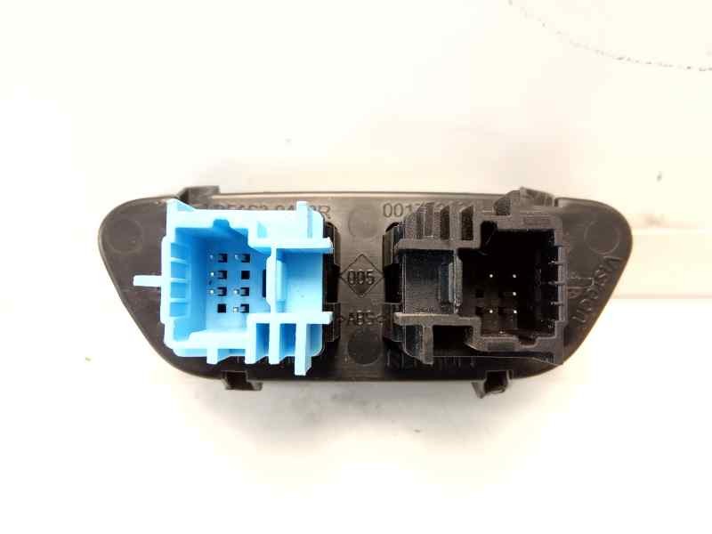 Recambio de interruptor para renault kadjar zen referencia OEM IAM 251637474R  