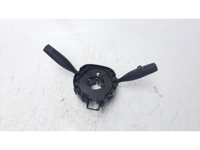 Recambio de mando multifuncion para jeep cherokee 2.0 m-jet cat referencia OEM IAM P68189101AG  