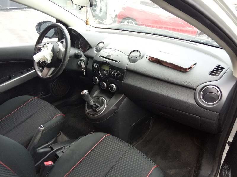 mazda 2 lim. (de) del año 2013