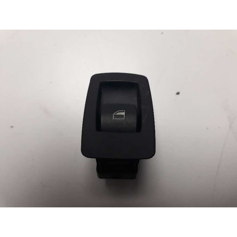 Recambio de mando elevalunas trasero derecho para bmw serie 1 berlina (e81/e87) 120i referencia OEM IAM 6945874  