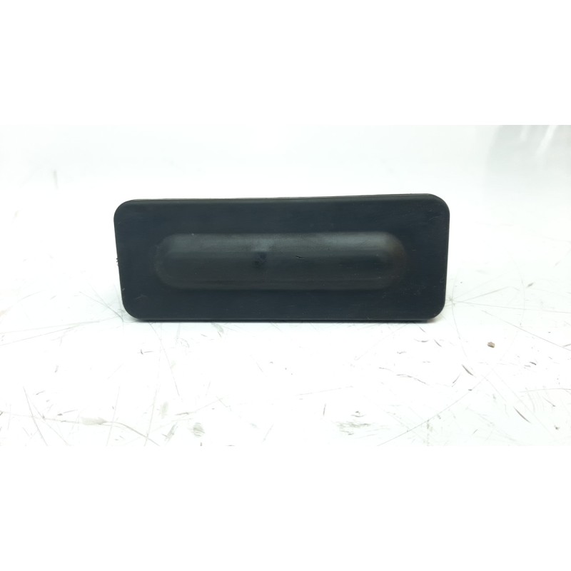Recambio de maneta exterior porton para peugeot 308 1.2 12v e-thp referencia OEM IAM 9827560380  