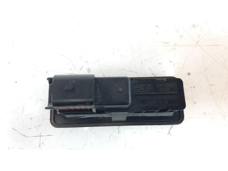 Recambio de maneta exterior porton para peugeot 308 1.2 12v e-thp referencia OEM IAM 9827560380  