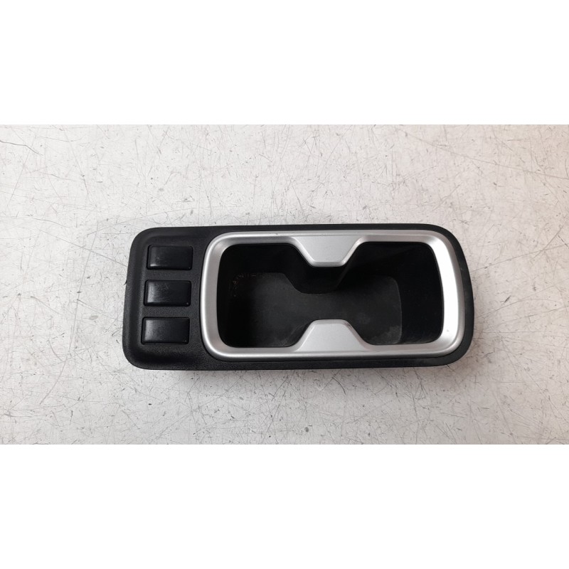 Recambio de moldura para nissan np300 pick-up (d23) 2.3 dci diesel cat referencia OEM IAM 969504KJ5A  