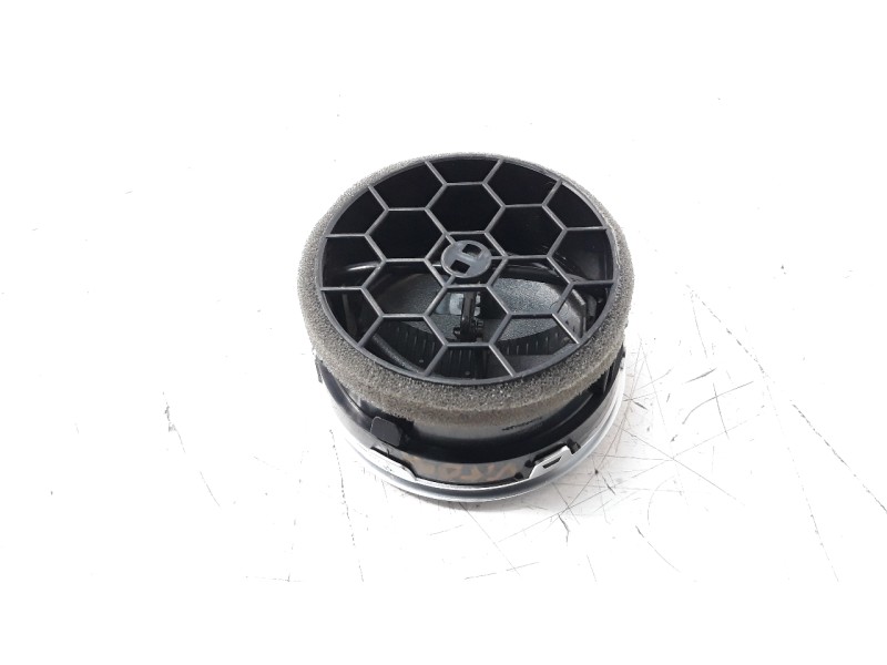 Recambio de rejilla aireadora para suzuki vitara 1.4 16v boosterjet cat referencia OEM IAM 7363054P0  