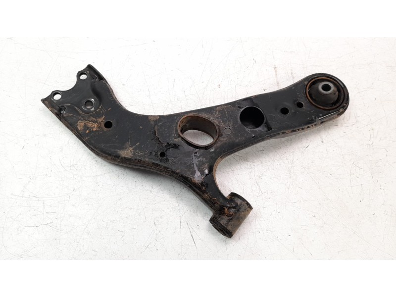 Recambio de brazo suspension inferior delantero izquierdo para toyota rav 4 (a3) 2.0 16v cat referencia OEM IAM 4806942050 BR228