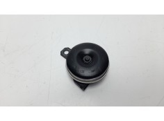 Recambio de claxon para subaru outback (b15) 2.5 cat referencia OEM IAM 86012AL030  