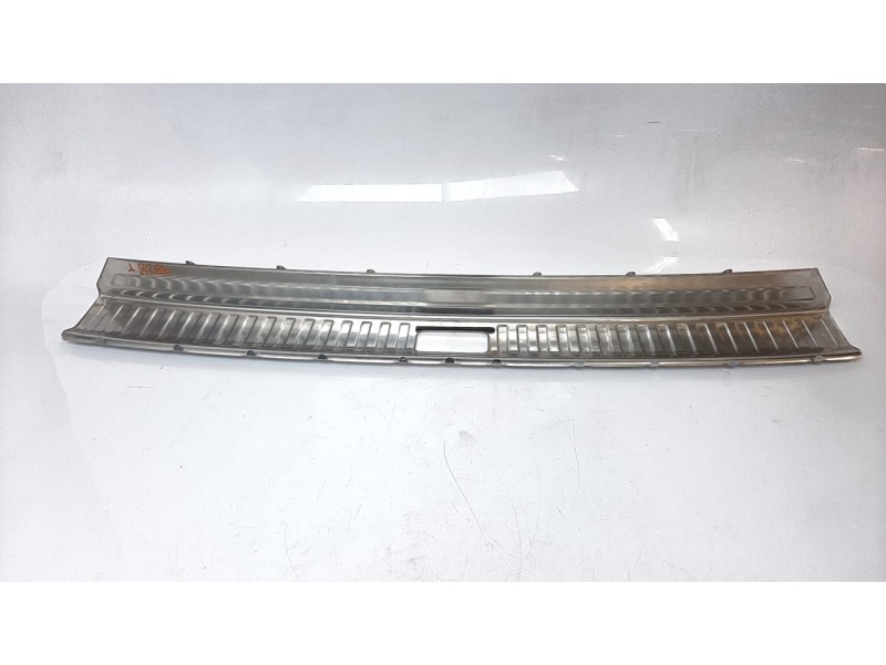 Recambio de molduras traseras para audi q8 (4mn) (07.2018) 50 tdi quattro referencia OEM IAM 4M8864483A  