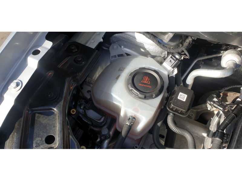 Recambio de deposito expansion para volkswagen t-cross 1.0 tsi referencia OEM IAM 2Q0121407D  