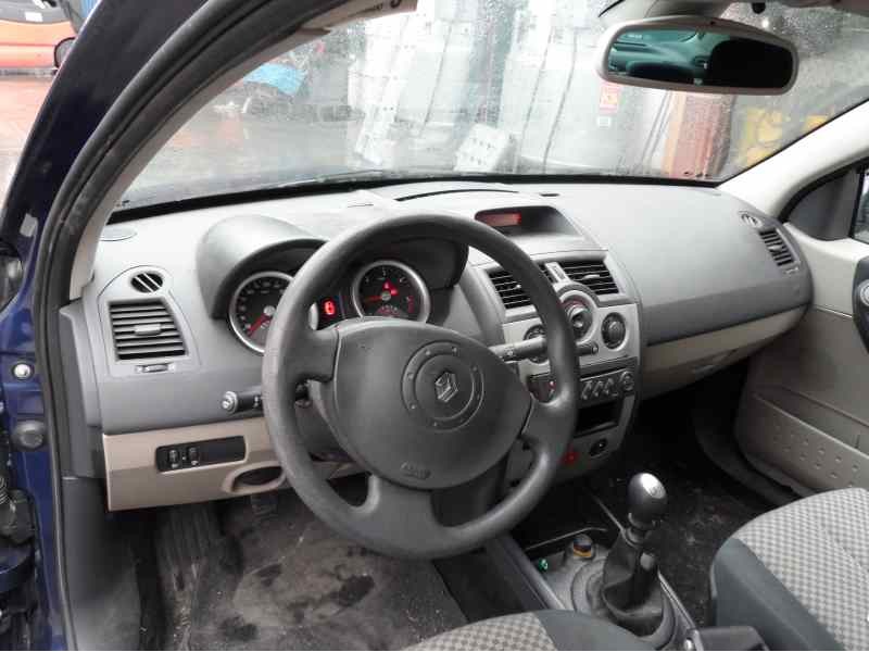 renault megane ii classic berlina del año 2004