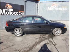 volvo s60 berlina del año 2004