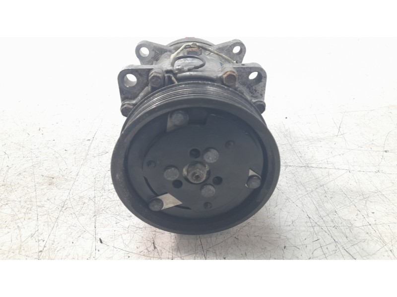 Recambio de compresor aire acondicionado para renault master ii phase 2 bus mini - bus 9 - plazas l1h1 referencia OEM IAM 820020