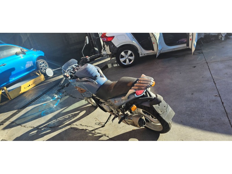 bmw f 650 del año 2002