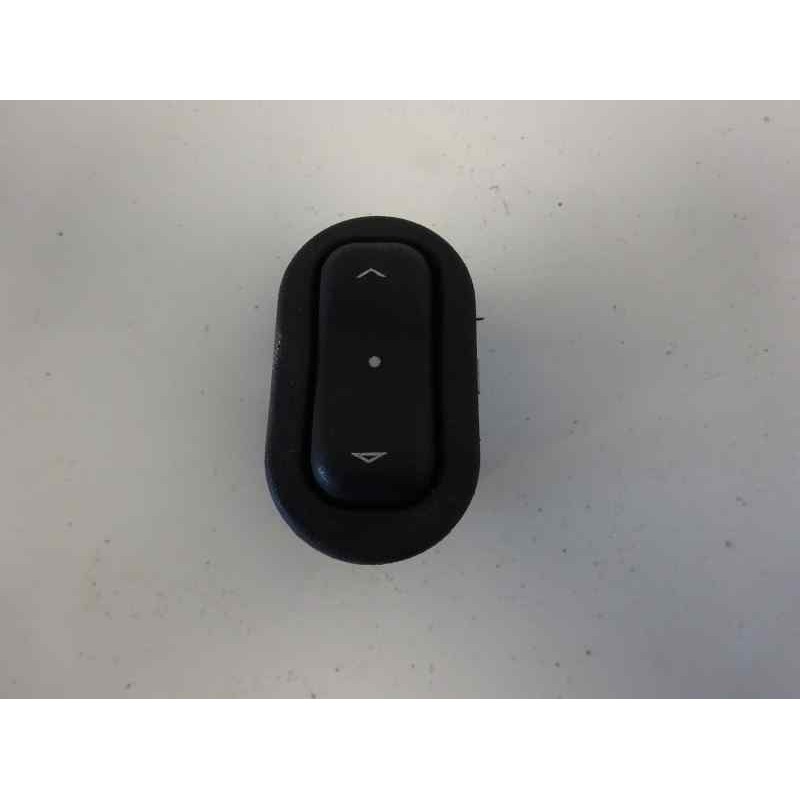 Recambio de mando elevalunas delantero derecho para opel astra g berlina 1.7 16v dti cat (y 17 dt / lr6) referencia OEM IAM 9056