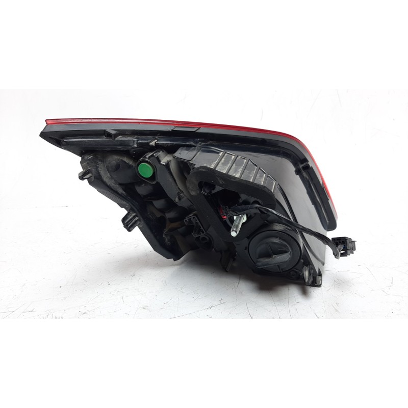 Recambio de piloto trasero derecho interior para peugeot 308 1.2 12v e-thp referencia OEM IAM 9677818280 103F17461772 