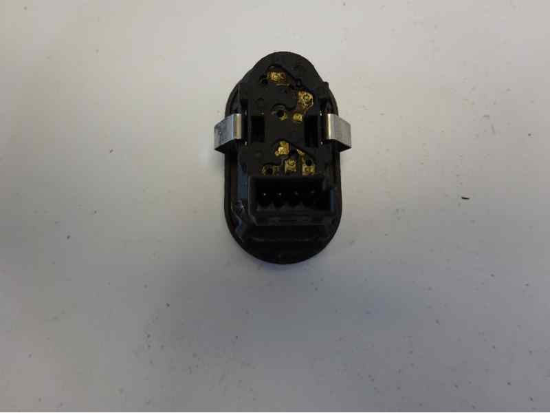 Recambio de mando elevalunas delantero derecho para opel astra g berlina 1.7 16v dti cat (y 17 dt / lr6) referencia OEM IAM 9056