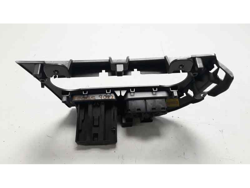 Recambio de moldura para ford focus lim. (cb8) trend referencia OEM IAM BM5118522BC  