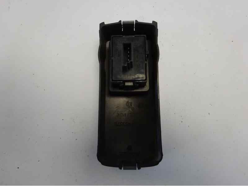 Recambio de mando elevalunas delantero izquierdo para opel vectra c berlina 2.2 16v dti cat (y 22 dtr / l50) referencia OEM IAM 