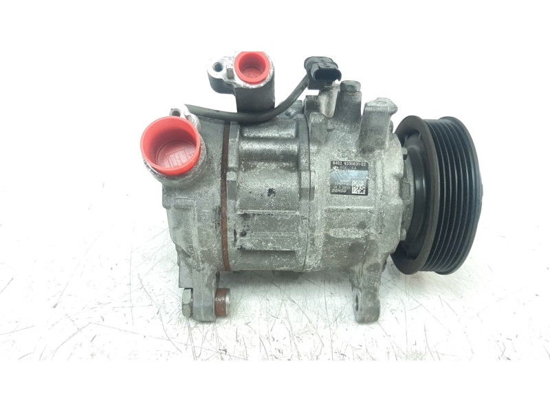 Recambio de compresor aire acondicionado para bmw serie 3 lim. (f30) 318d referencia OEM IAM 64529330831  CAF850057