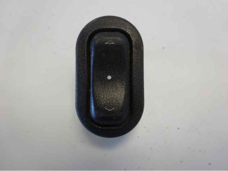 Recambio de mando elevalunas delantero derecho para opel zafira a 2.0 dti referencia OEM IAM 90561388  