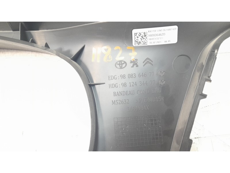 Recambio de moldura para citroen jumpy fugón control m referencia OEM IAM 9808364677  