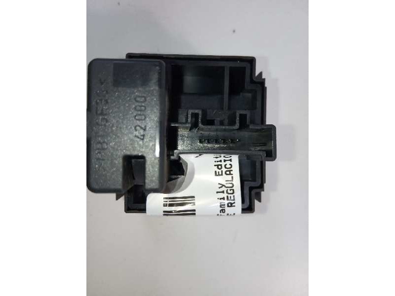 Recambio de interruptor para renault scenic iii family edition referencia OEM IAM 255670019RD  
