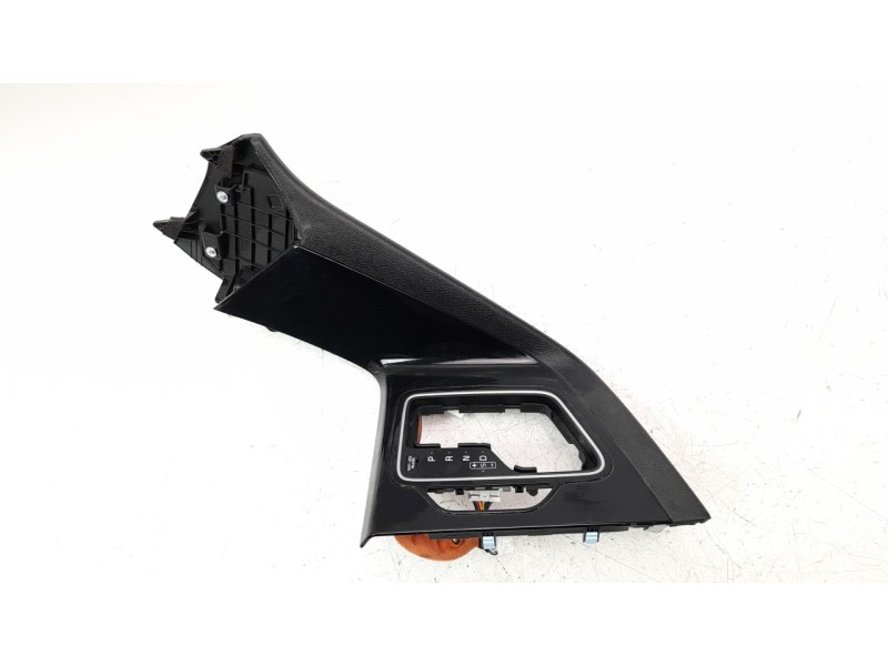 Recambio de moldura para kia niro referencia OEM IAM 84651G5000  