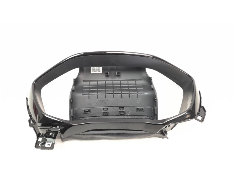 Recambio de moldura para kia niro referencia OEM IAM 84832G5AA0  