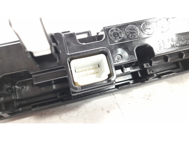 Recambio de mando multifuncion para kia niro referencia OEM IAM 96540G5300  