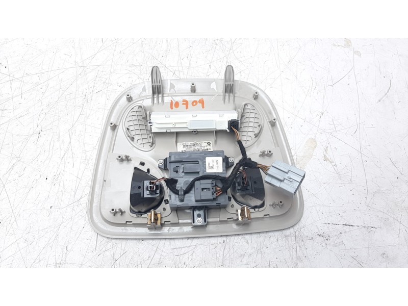 Recambio de luz interior para jeep cherokee 2.0 m-jet cat referencia OEM IAM 1XF311DAAE  