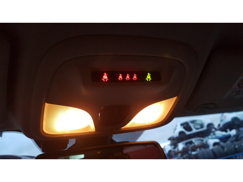 Recambio de luz interior para jeep cherokee 2.0 m-jet cat referencia OEM IAM 1XF311DAAE  