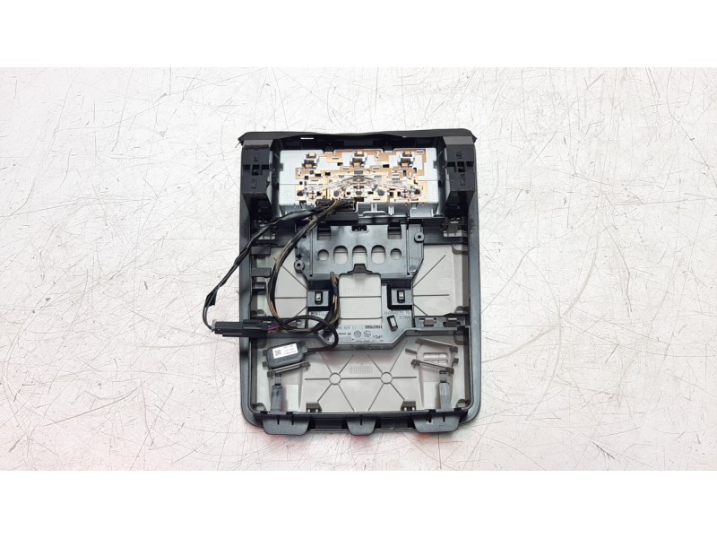 Recambio de luz interior para opel insignia berlina selective referencia OEM IAM 13429566  