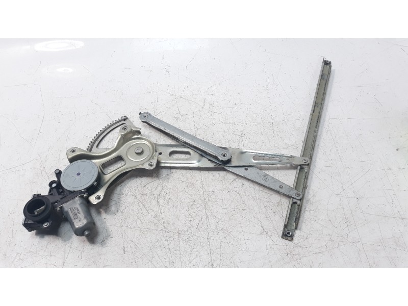 Recambio de elevalunas delantero izquierdo para toyota rav 4 (a3) 2.0 16v cat referencia OEM IAM 6980442040 106905816 