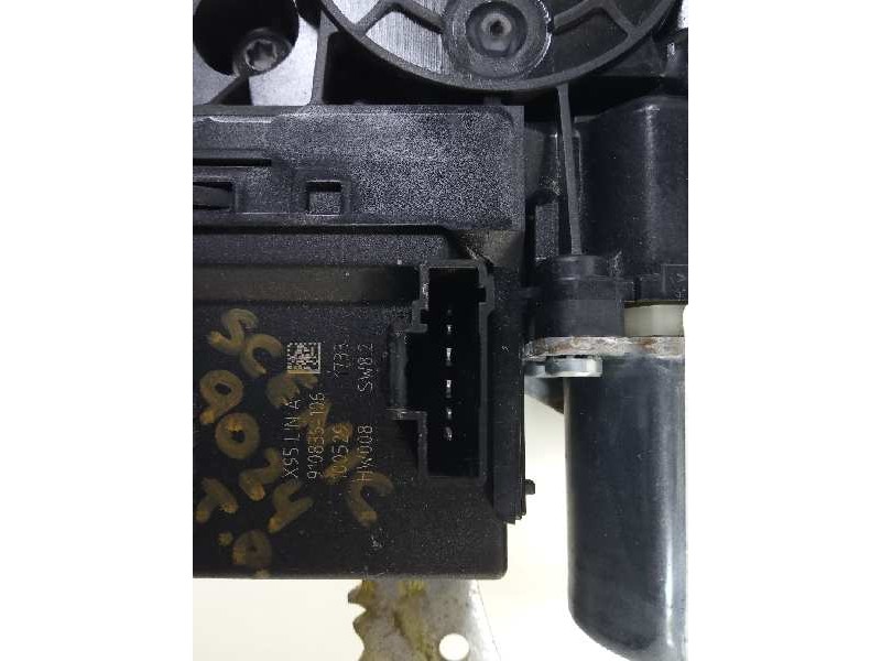 Recambio de elevalunas trasero derecho para renault scenic iii family edition referencia OEM IAM 827200006R 106199118 115648