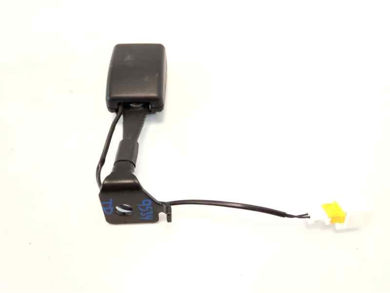 Recambio de cinturon seguridad trasero derecho para maserati ghibli diesel referencia OEM IAM 670019315  