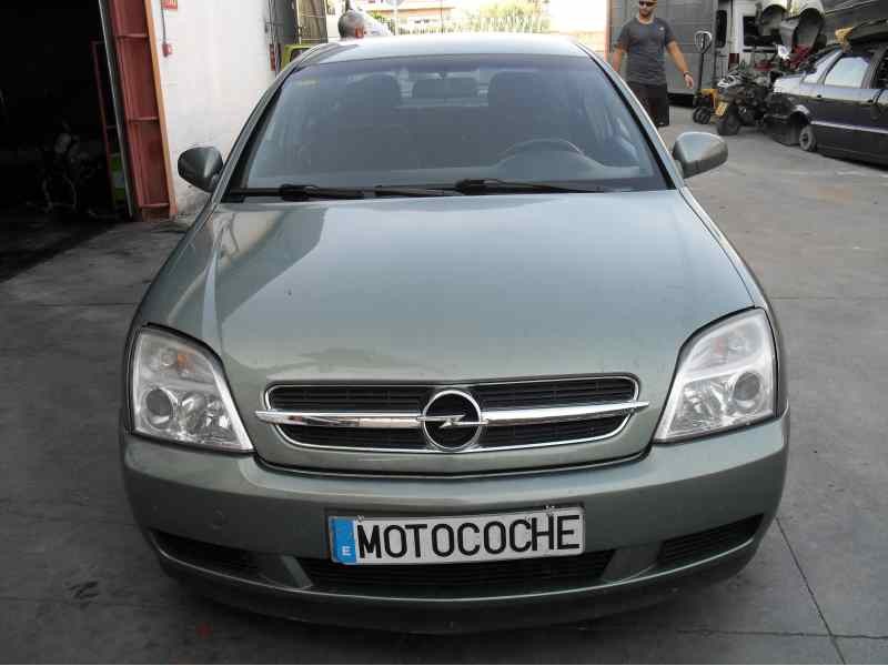 opel vectra c berlina del año 2004