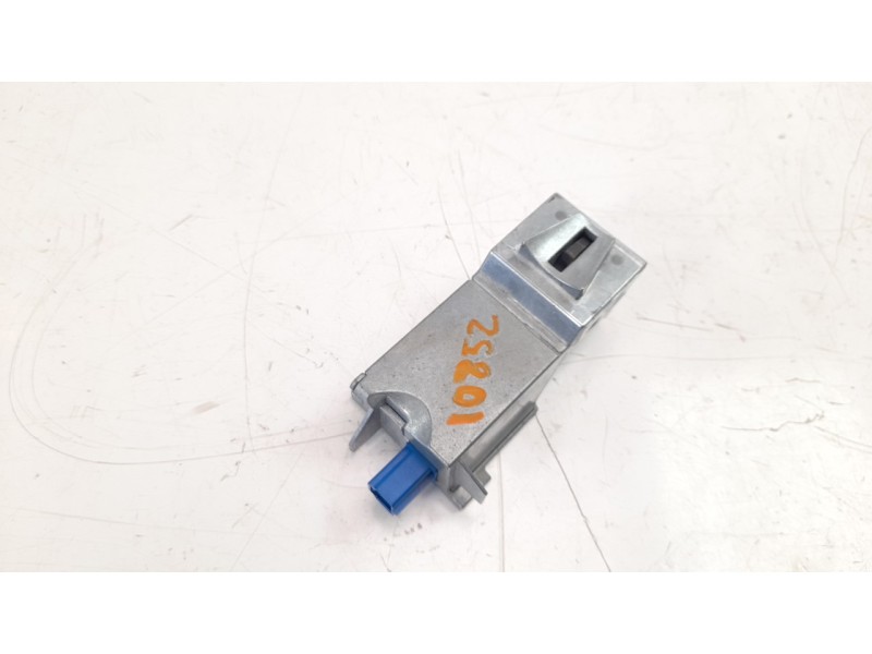 Recambio de antirrobo / llave contacto para ford mustang 5.0 ti-vct v8 cat referencia OEM IAM 8M513F880 DG9C3F880 