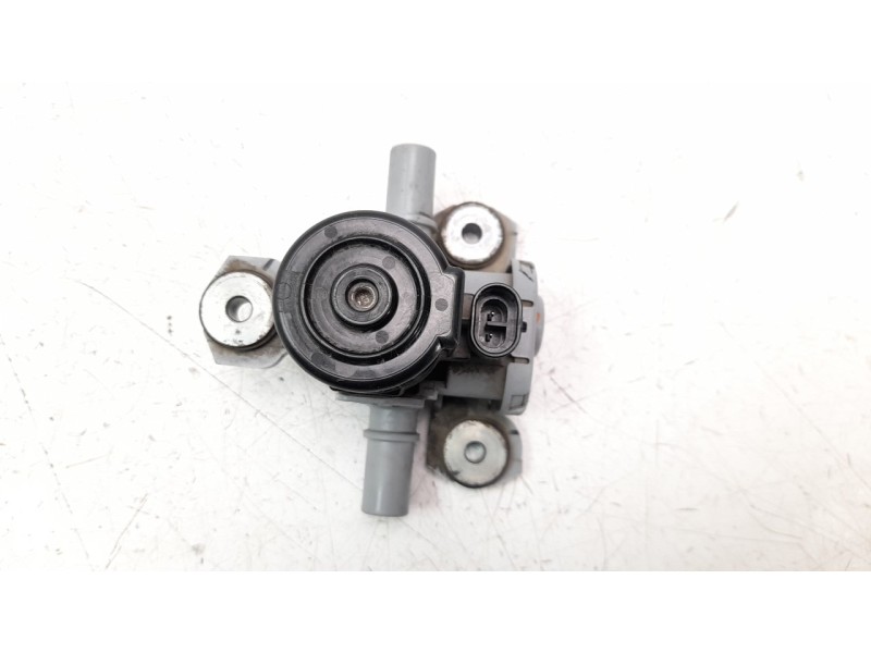 Recambio de bomba combustible para kia niro referencia OEM IAM 31180E6800  